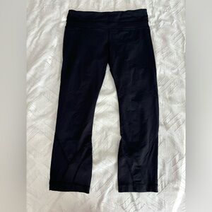 Lululemon cropped leggings pants black size 6 good condition